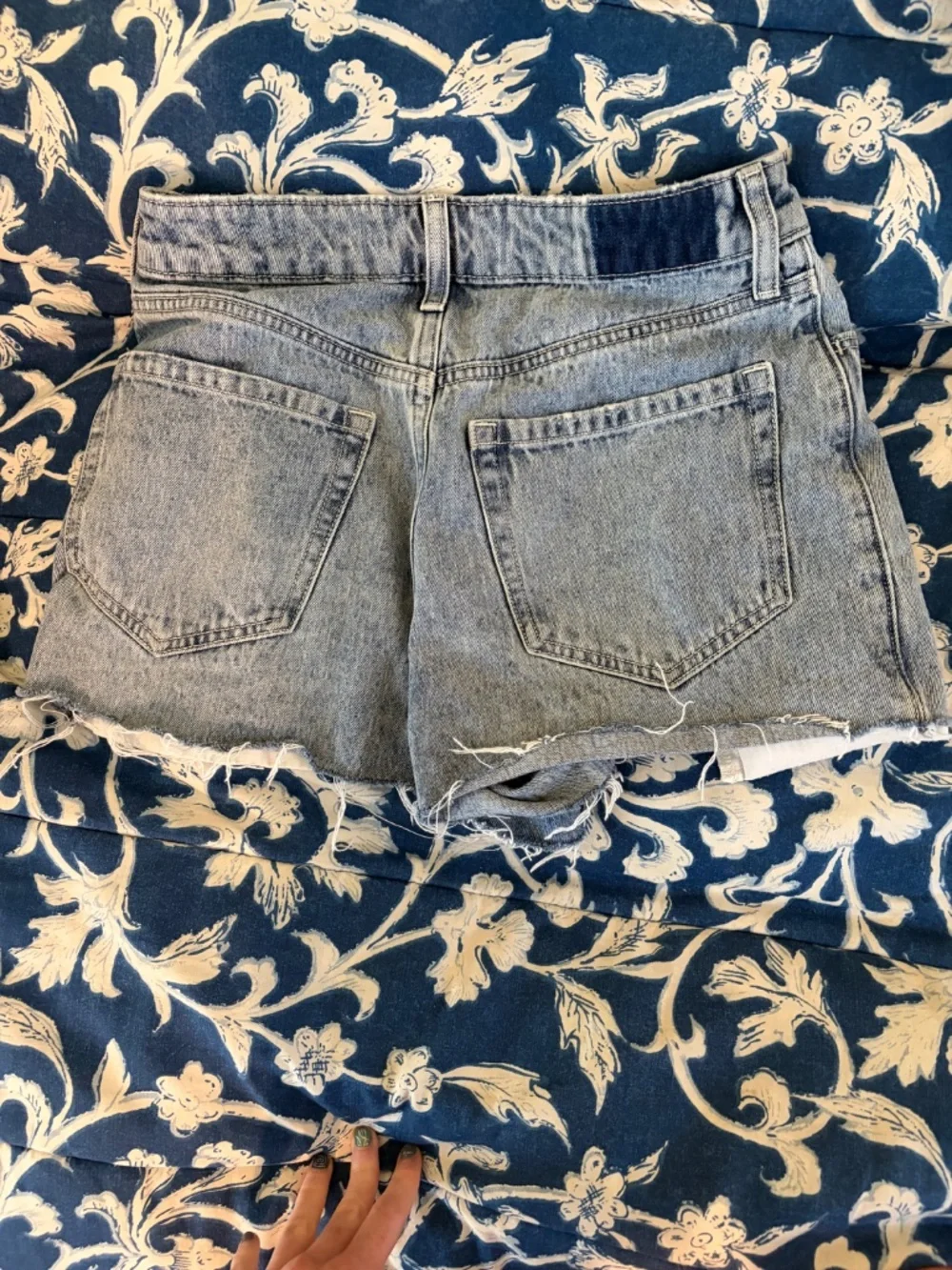 Hollister womens cutoff